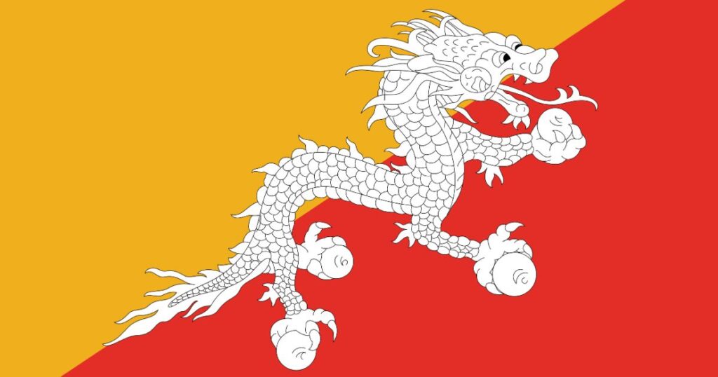該圖片展示了不丹國旗的核心設計——一條白龍，象徵國家的神聖與保護，手持四顆寶珠，代表富饒與和平。背景為金黃色與紅色的分割區域，分別象徵佛法與世俗統治的和諧共存，呈現不丹獨特的文化和信仰特徵。